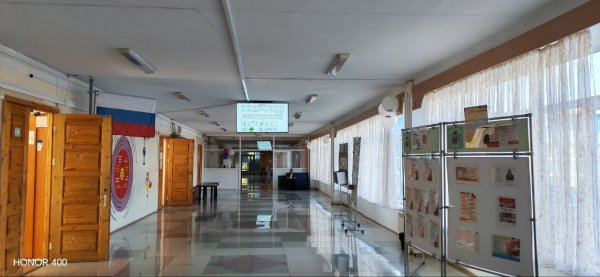 Лицей №21 в городе Первоуральск оснастили 7 информационными дисплеями Geckotouch