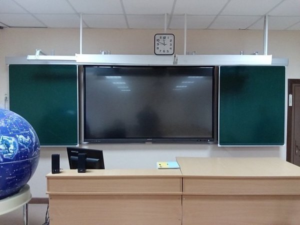 270 интерактивных панелей были произведены для школ Чеченской Республики